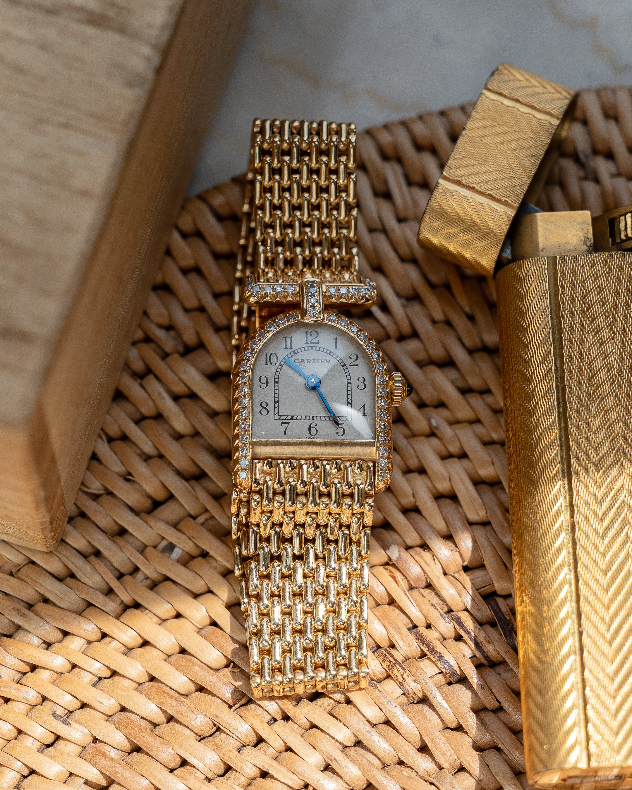 Cartier Calandre ref. 66032 in yellow gold with diamonds featuring a Cartier yellow gold bracelet