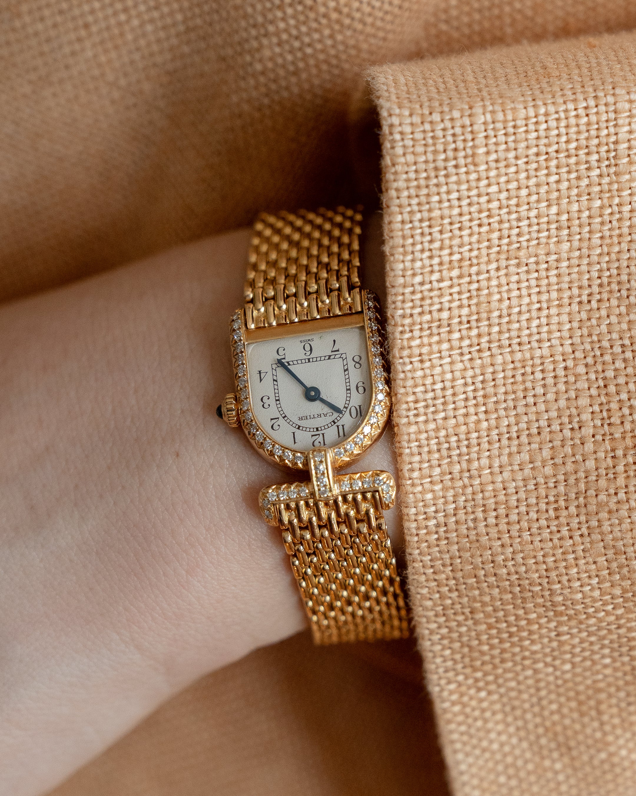 Cartier Calandre ref. 66032 in yellow gold with diamonds featuring a Cartier yellow gold bracelet