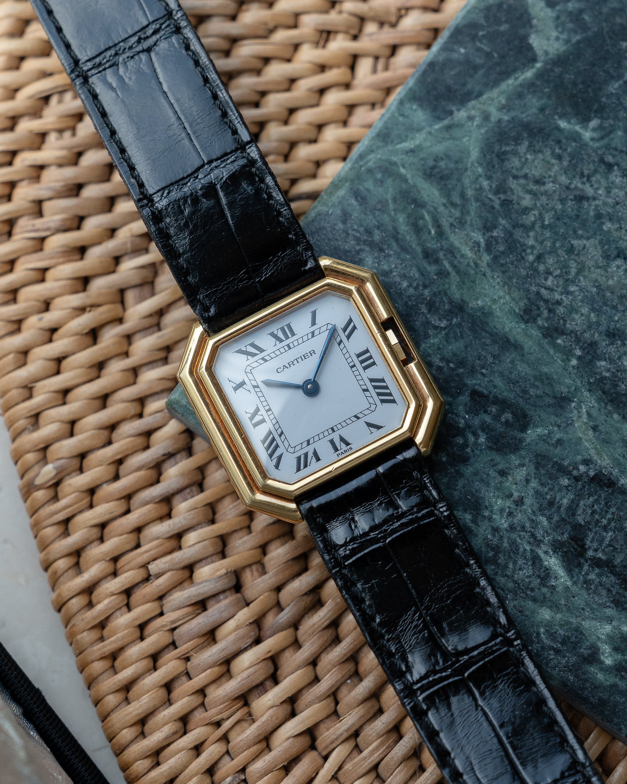 Cartier Ceinture in 18k Yellow Gold, Paris dial, LM - mechanical movement - box & papers