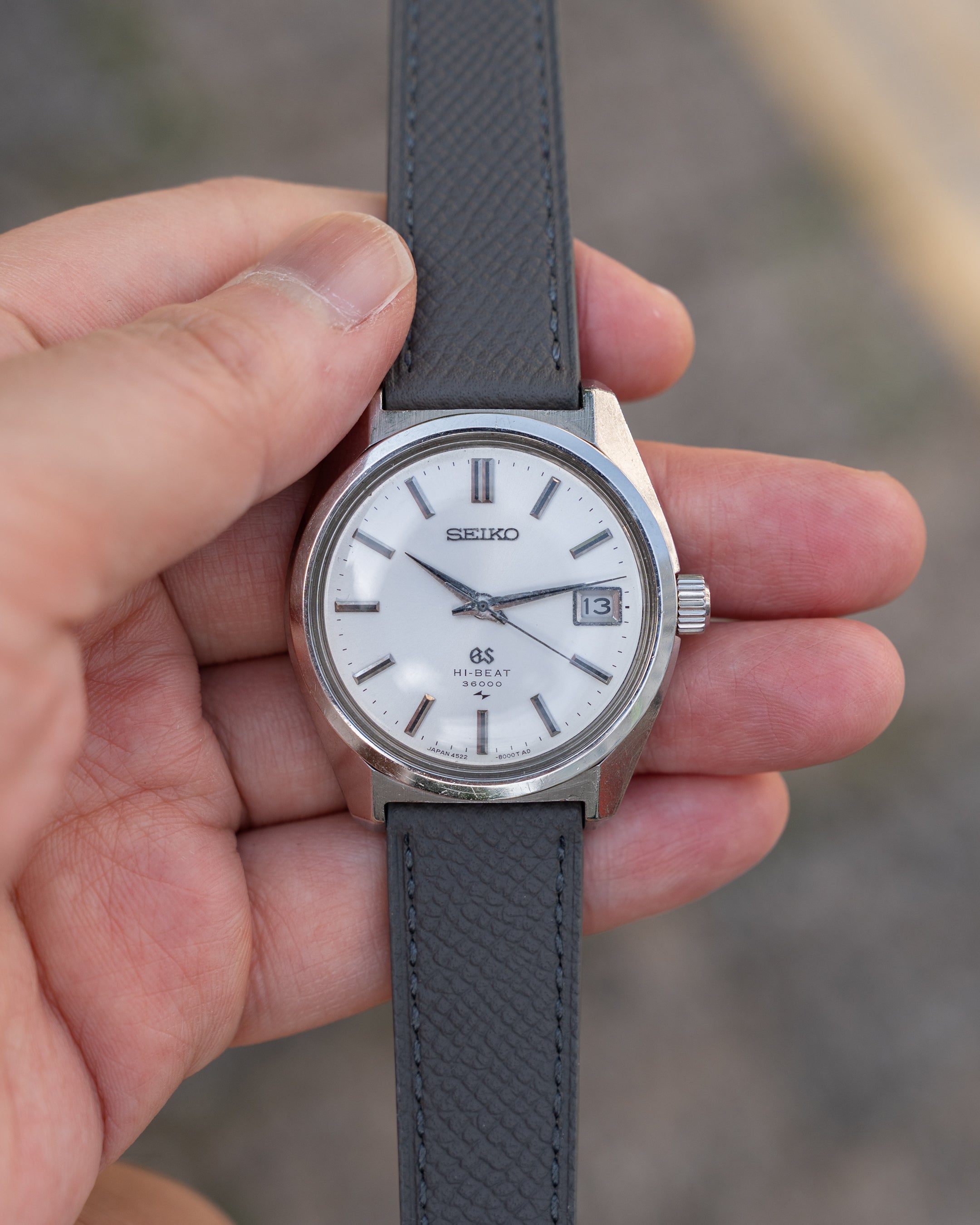 Grand Seiko 4522-8000 hibeat in steel from 1968 October