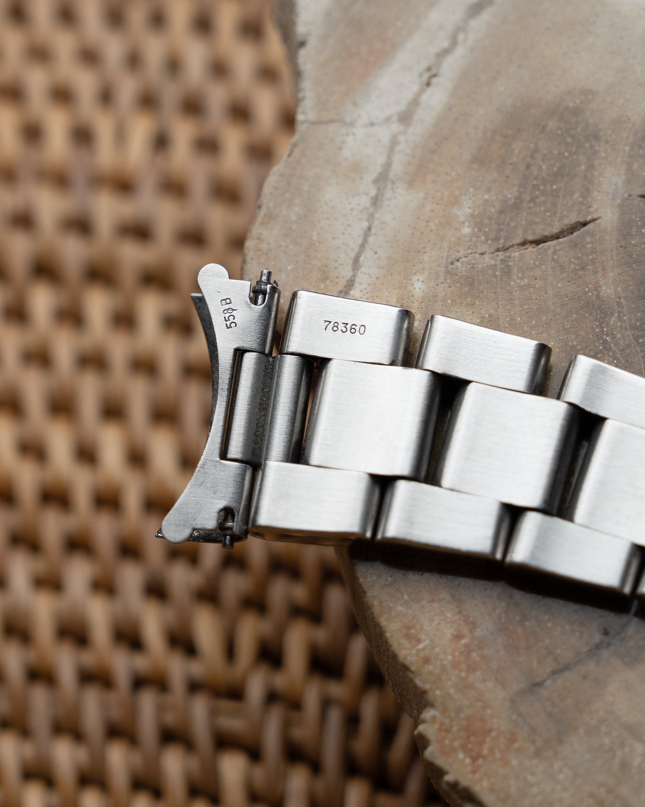 Rolex Datejust ref. 16220 in steel, silver dial, oyster bracelet ref 78360