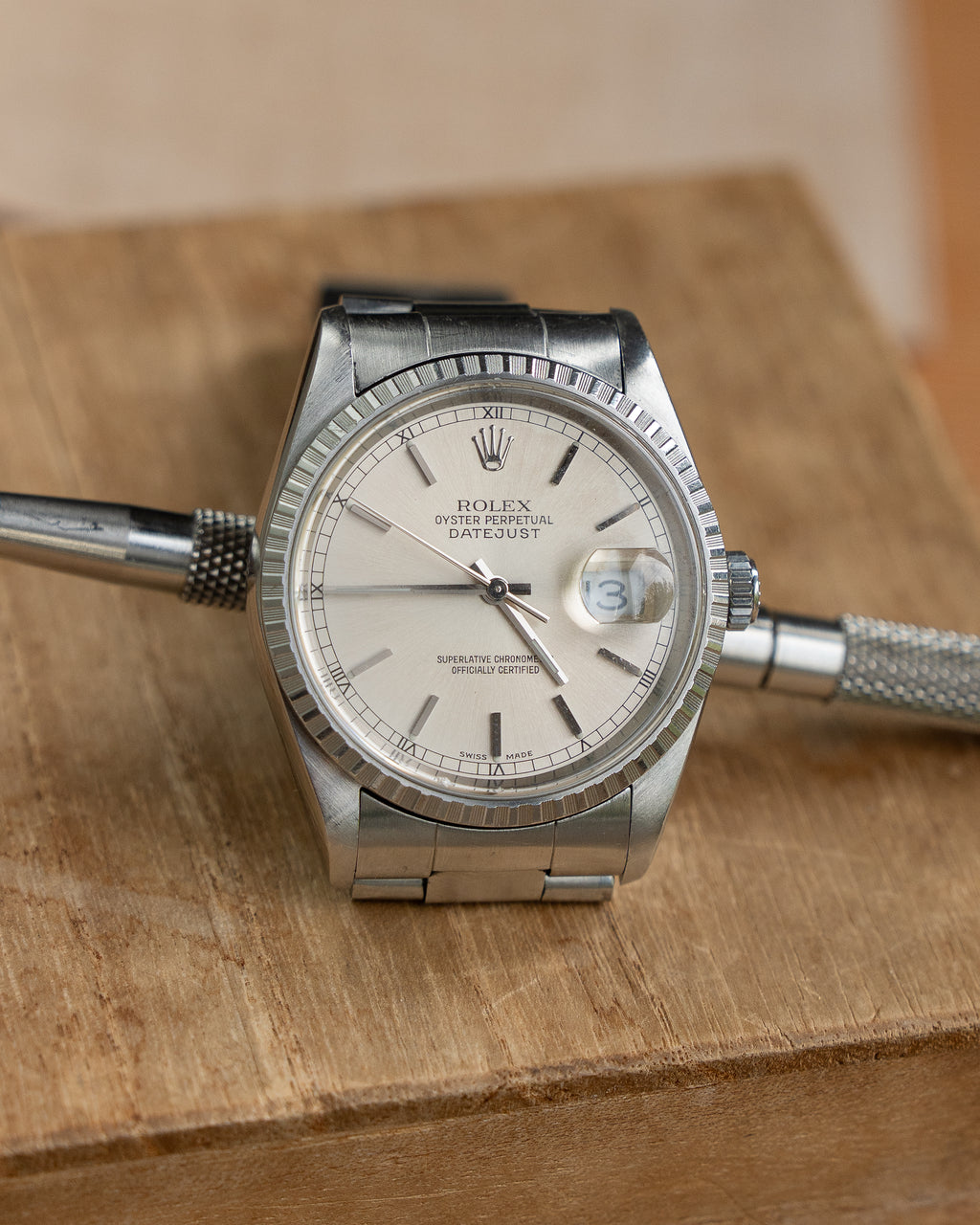 Rolex Datejust ref. 16220 in steel, silver dial, oyster bracelet ref 78360