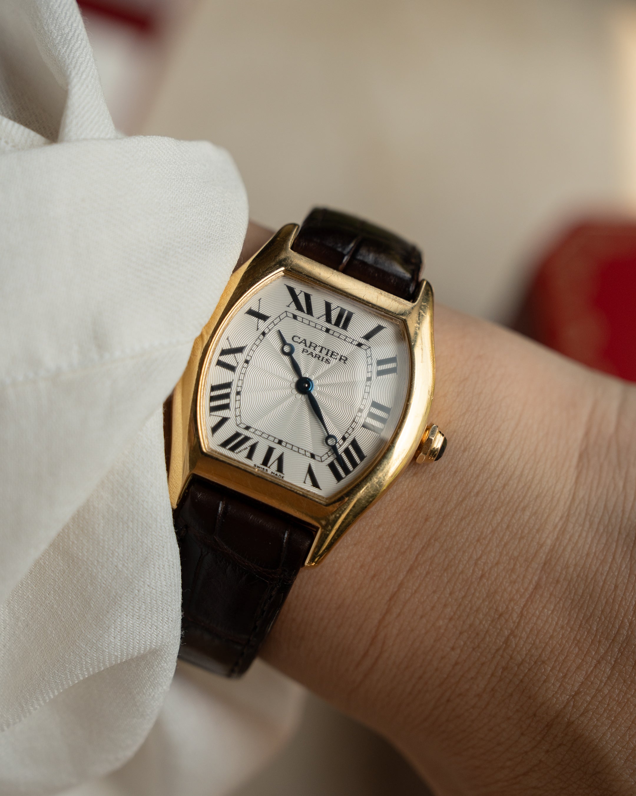 Cartier Tortue CPCP "Collection Prive", LM in Yellow Gold, ref 2496, box and papers