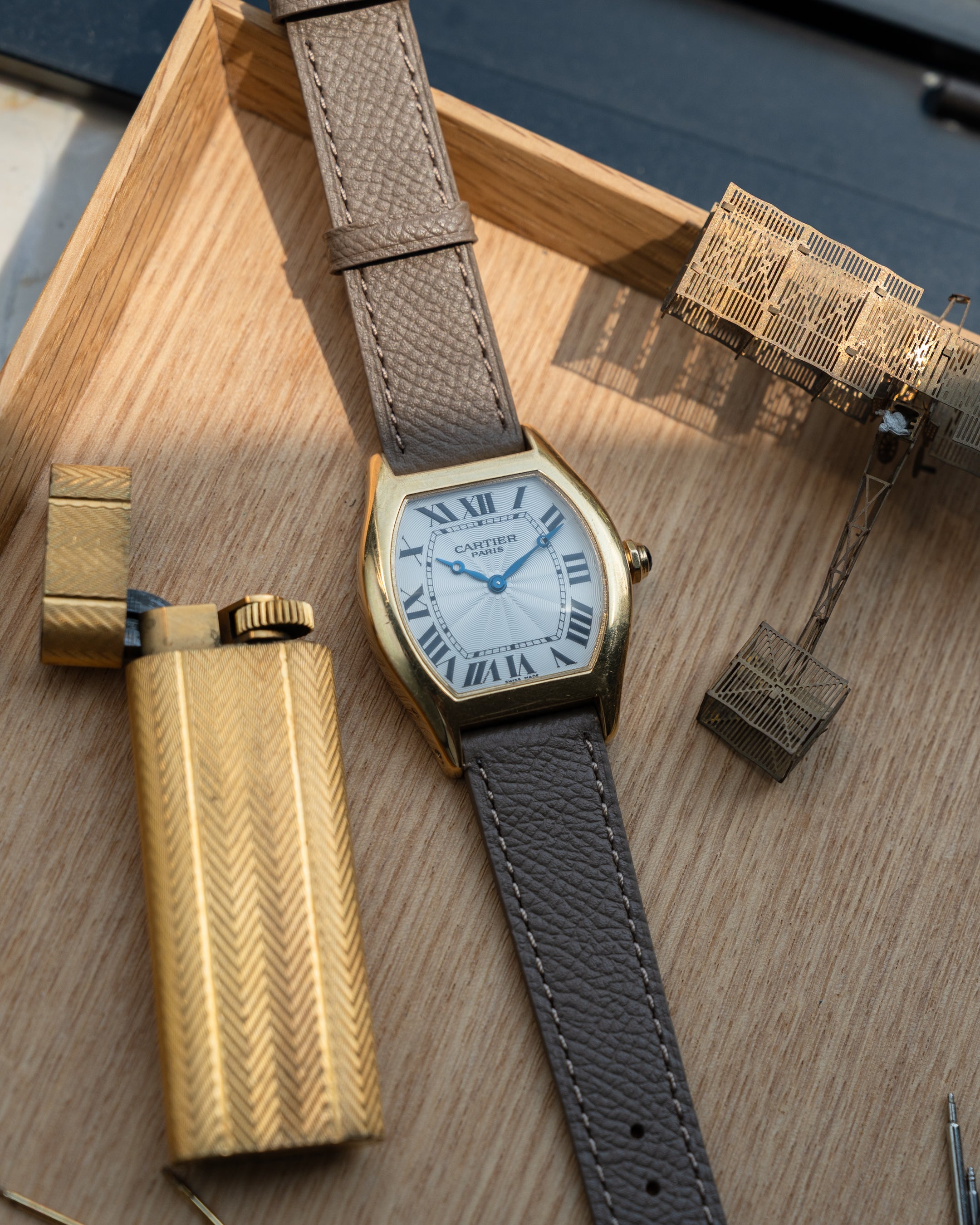 Cartier Tortue CPCP "Collection Prive", LM in Yellow Gold, ref 2496, box and papers