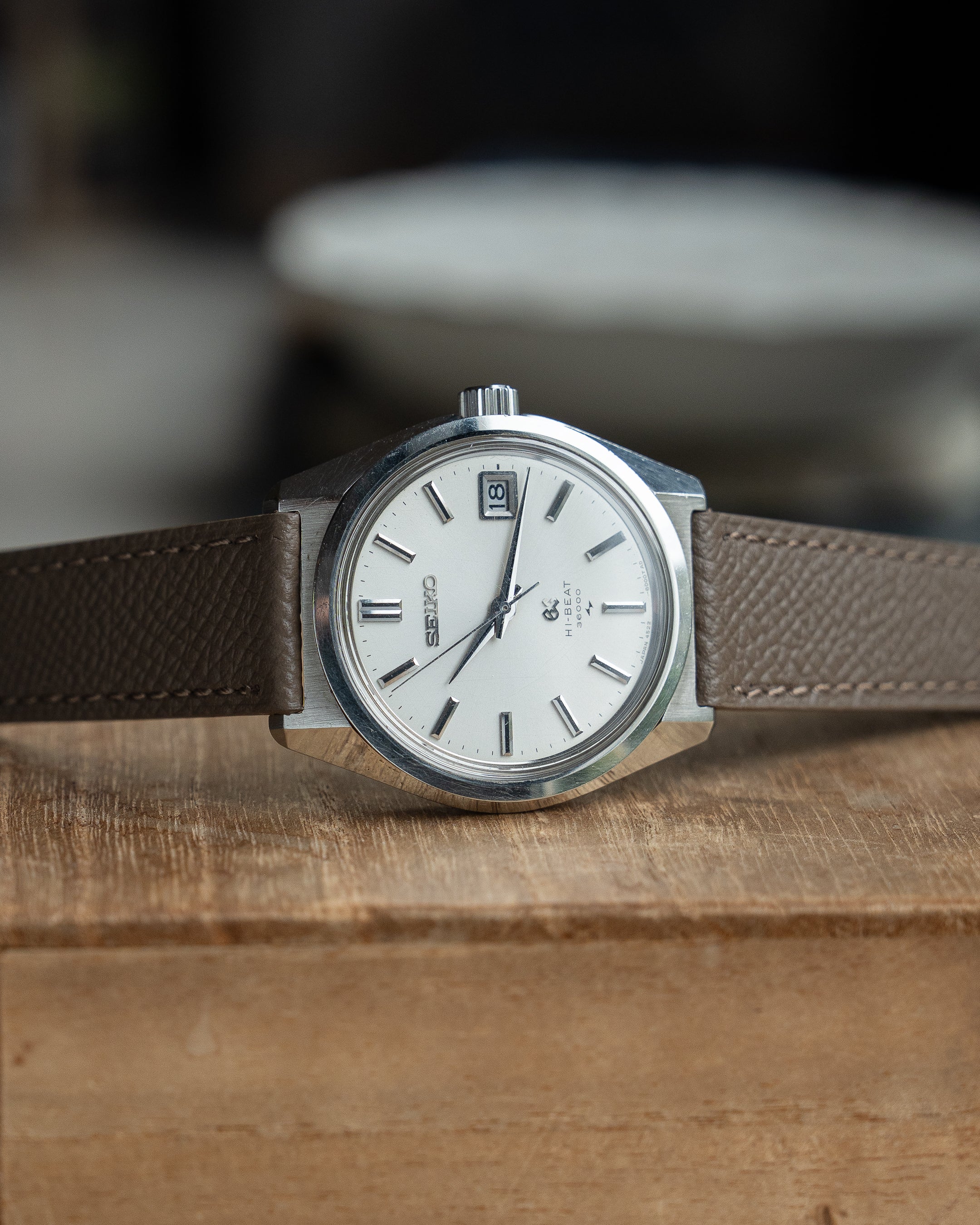 Grand Seiko 4522-8000 hibeat in steel from 1969 January