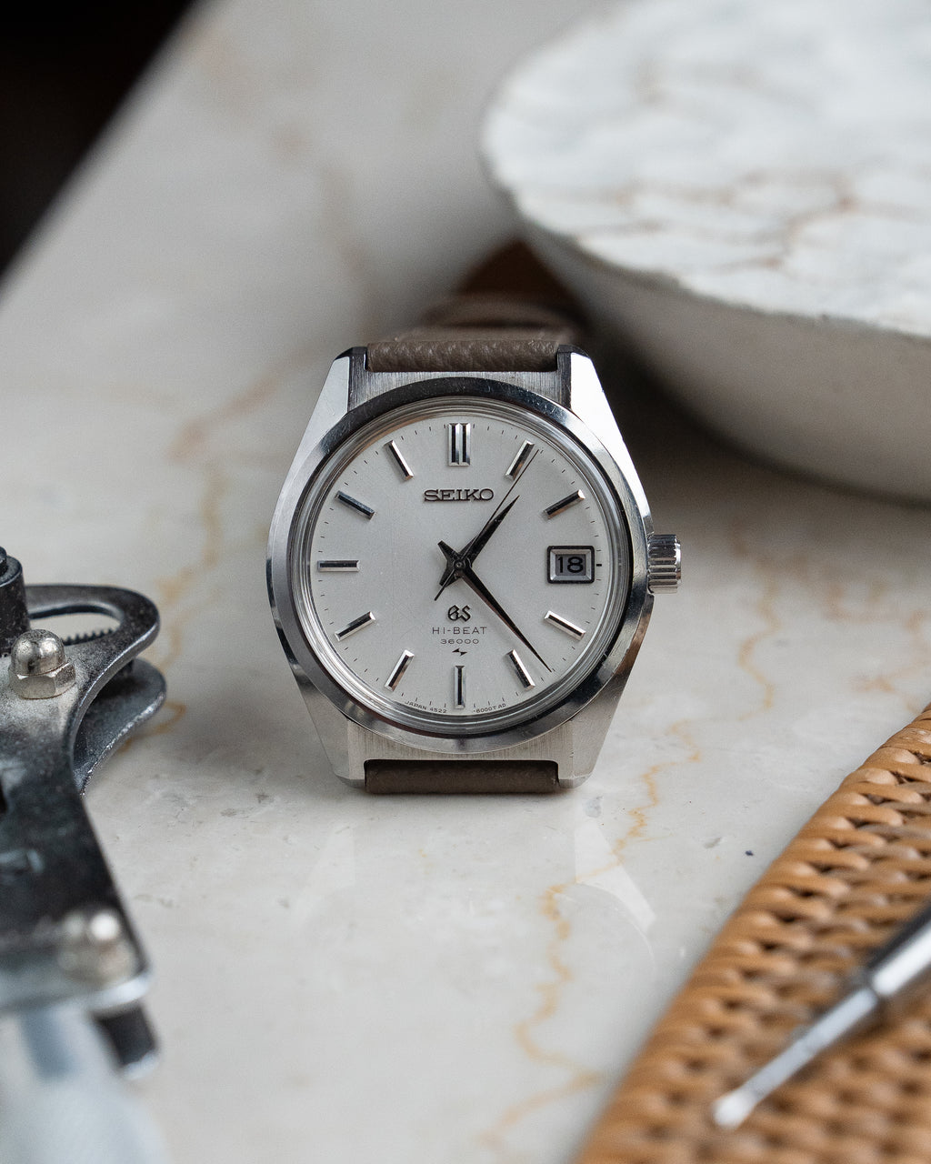 Grand Seiko 4522-8000 hibeat in steel from 1969 January