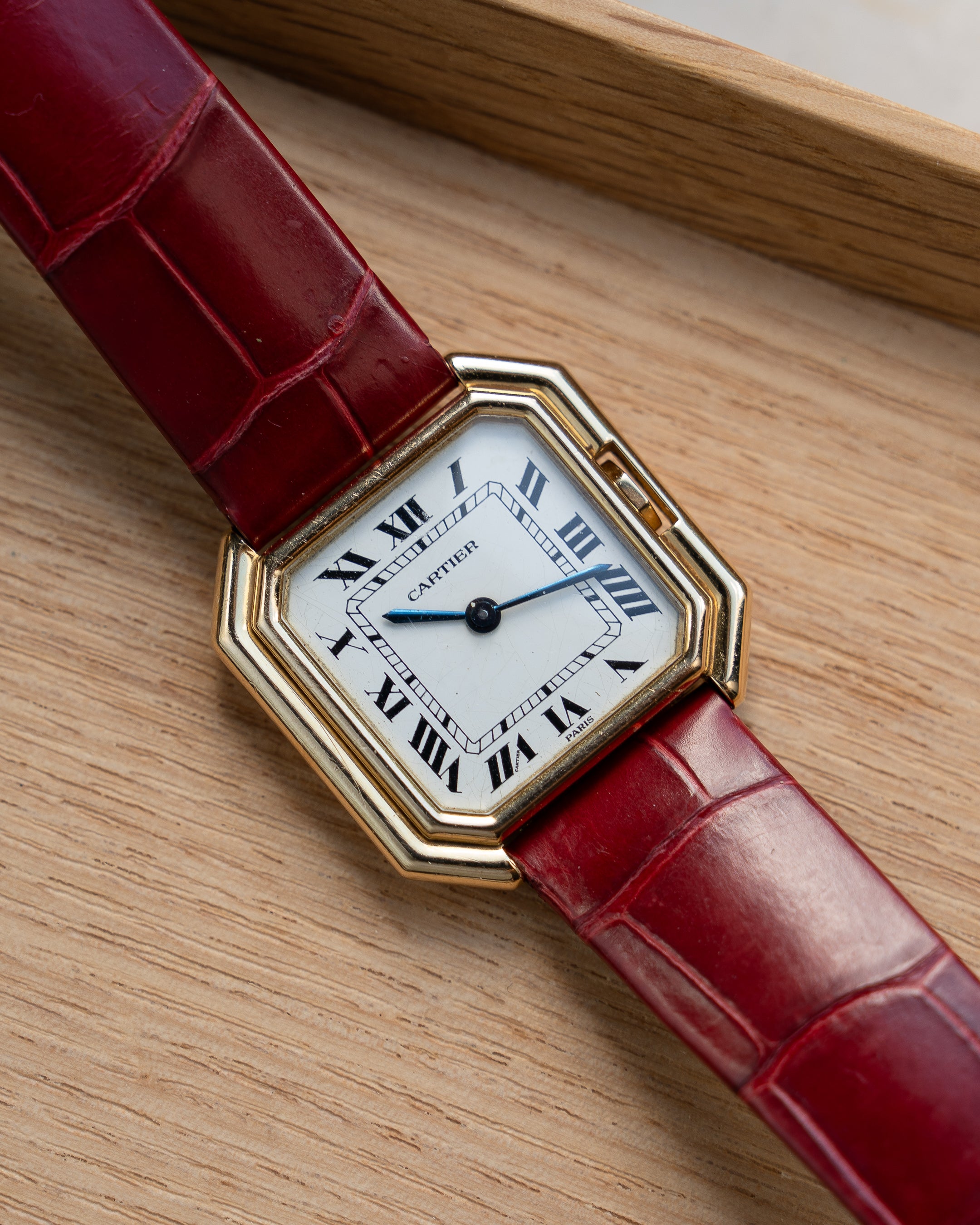 Cartier Ceinture ref 78099 LM size, Paris dial, 18k yellow gold - mechanical wind 78-1
