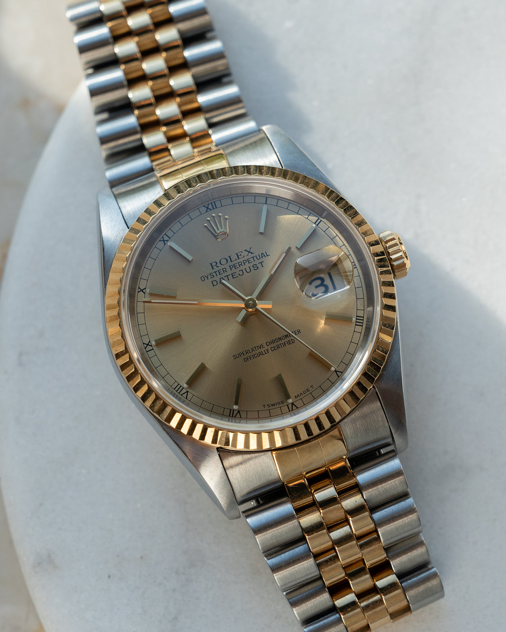 Rolex Datejust 16233 in steel & yellow gold- full set