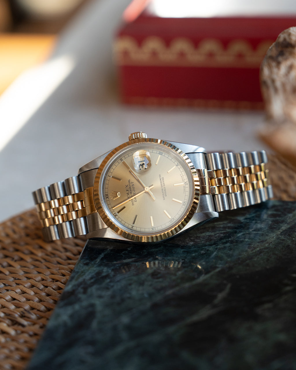 Rolex Datejust 16233 in steel & yellow gold- full set