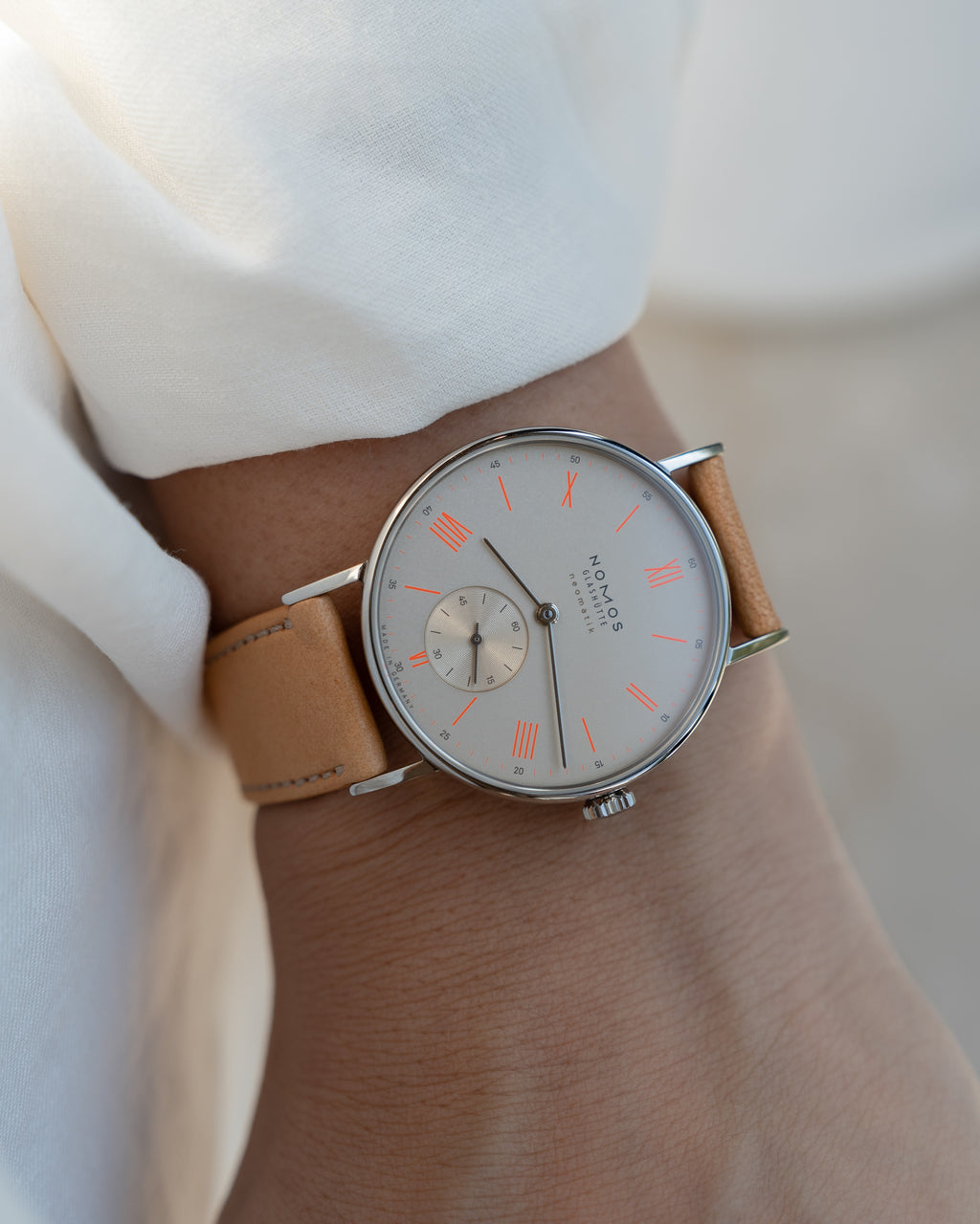 Nomos Ludwig Neomatik Champagne refernce 283 - full set