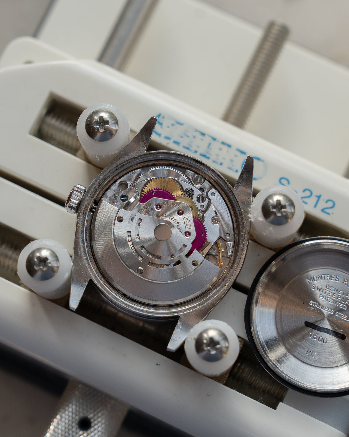 Rolex Oyster Perpetual Date ref 1500, Grey mosaic dial from 1972