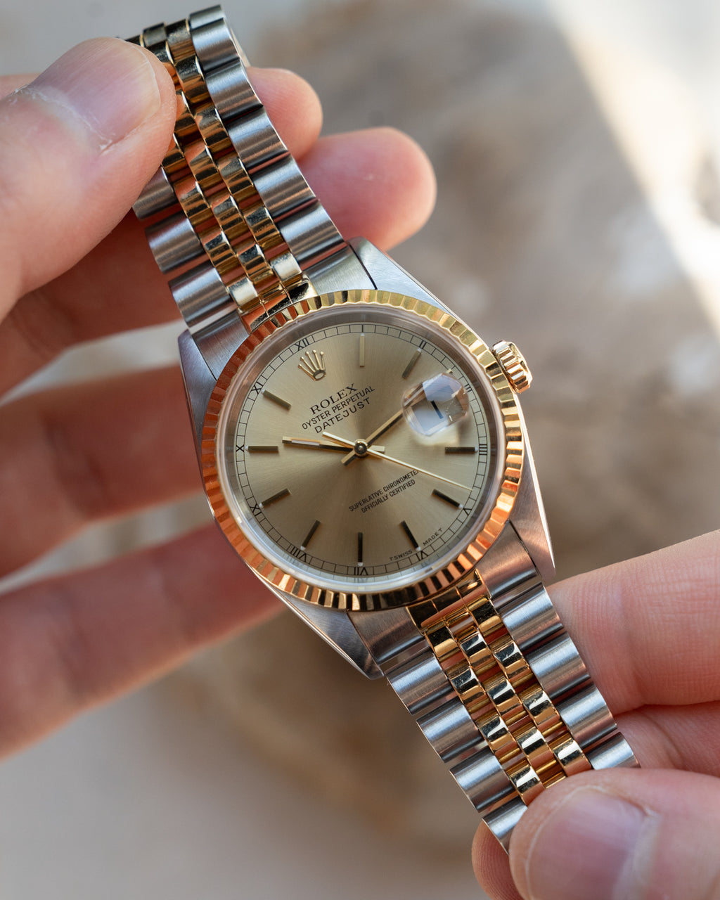 Rolex Datejust 16233 in steel & yellow gold- full set