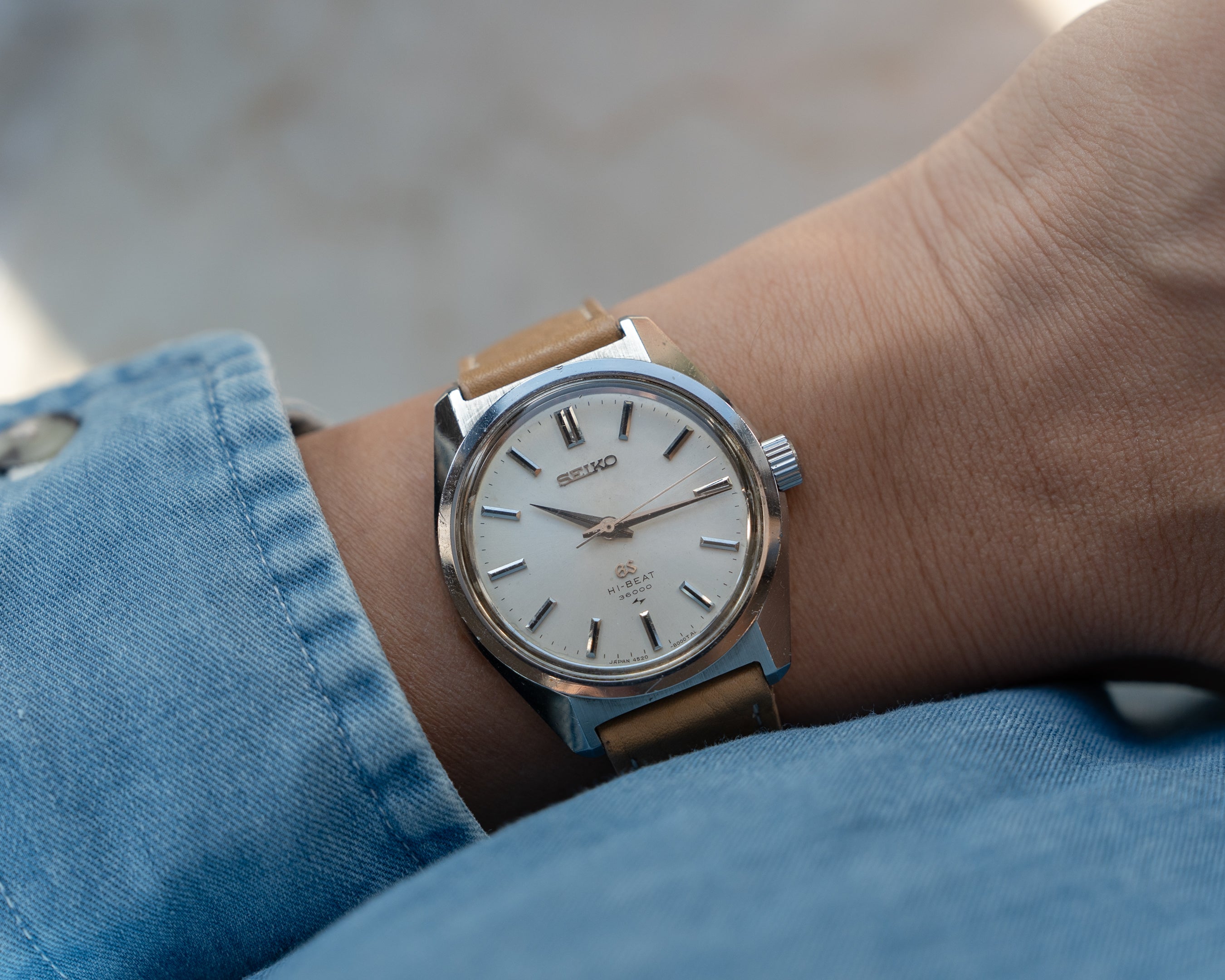 Grand Seiko 4520-8000 hibeat in steel from 1969 January