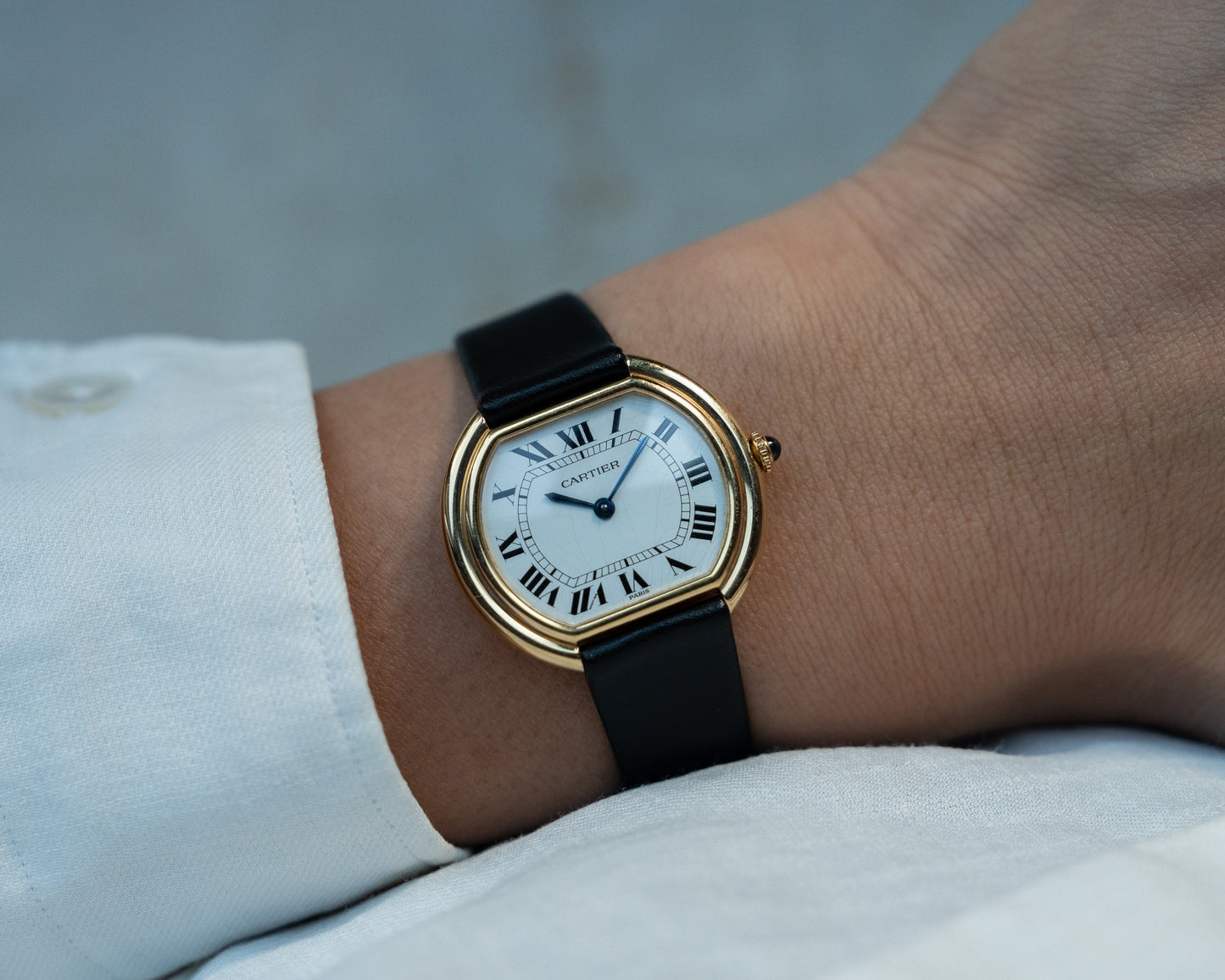 Cartier Ellipse 18k Yellow Gold, Paris Dial, LM size, 1970's