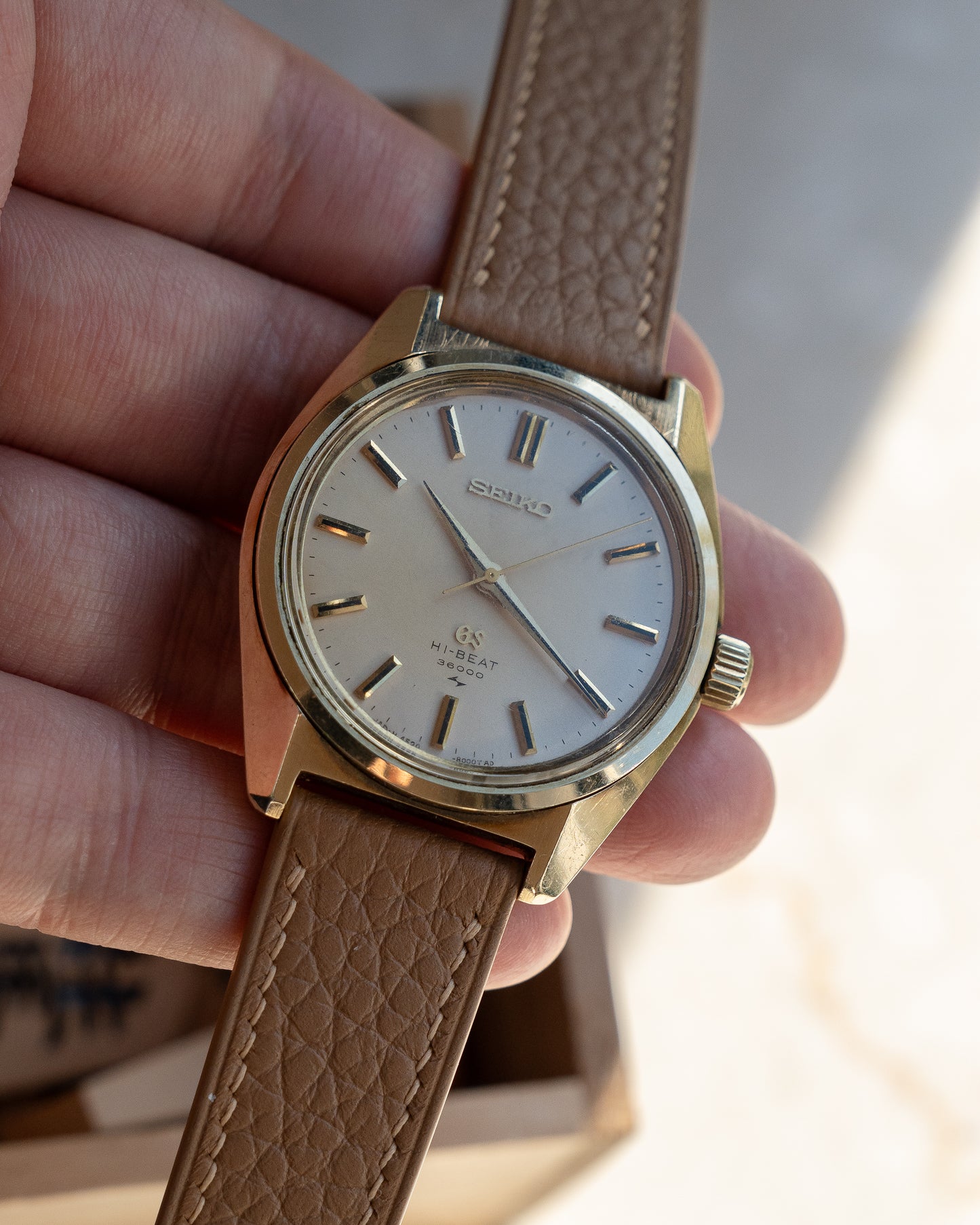 Grand Seiko 4520-8000 cap gold, hibeat manual wind from December 1970