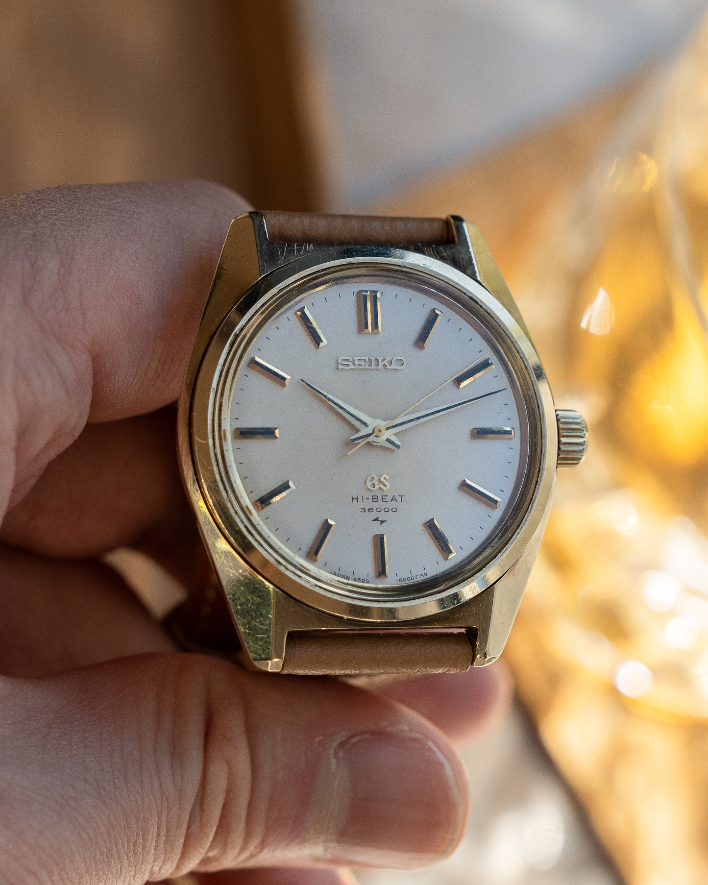 Grand Seiko 4520-8000 cap gold, hibeat manual wind from December 1970