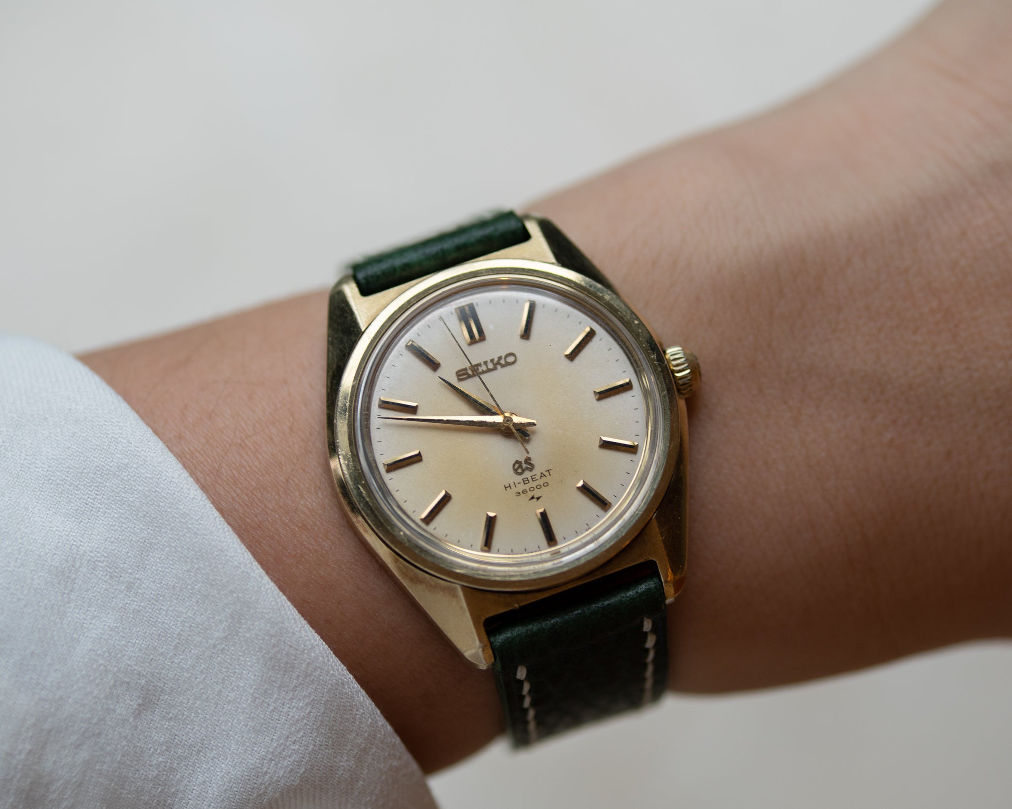 Grand Seiko 4520-8000 cap gold November 1968