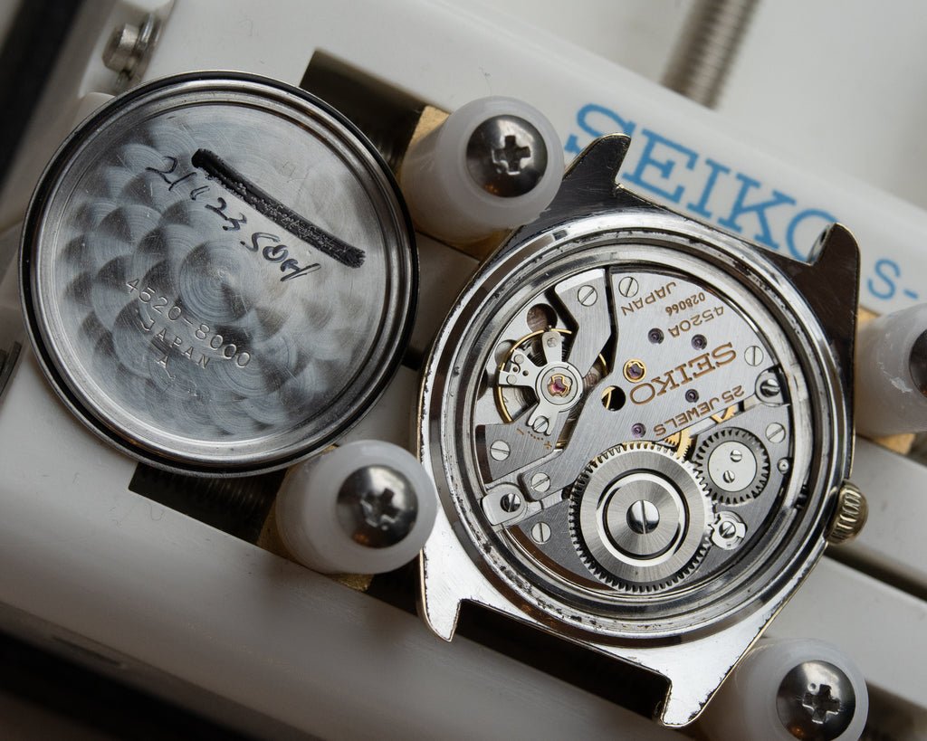 Grand Seiko 4520-8000 cap gold November 1968