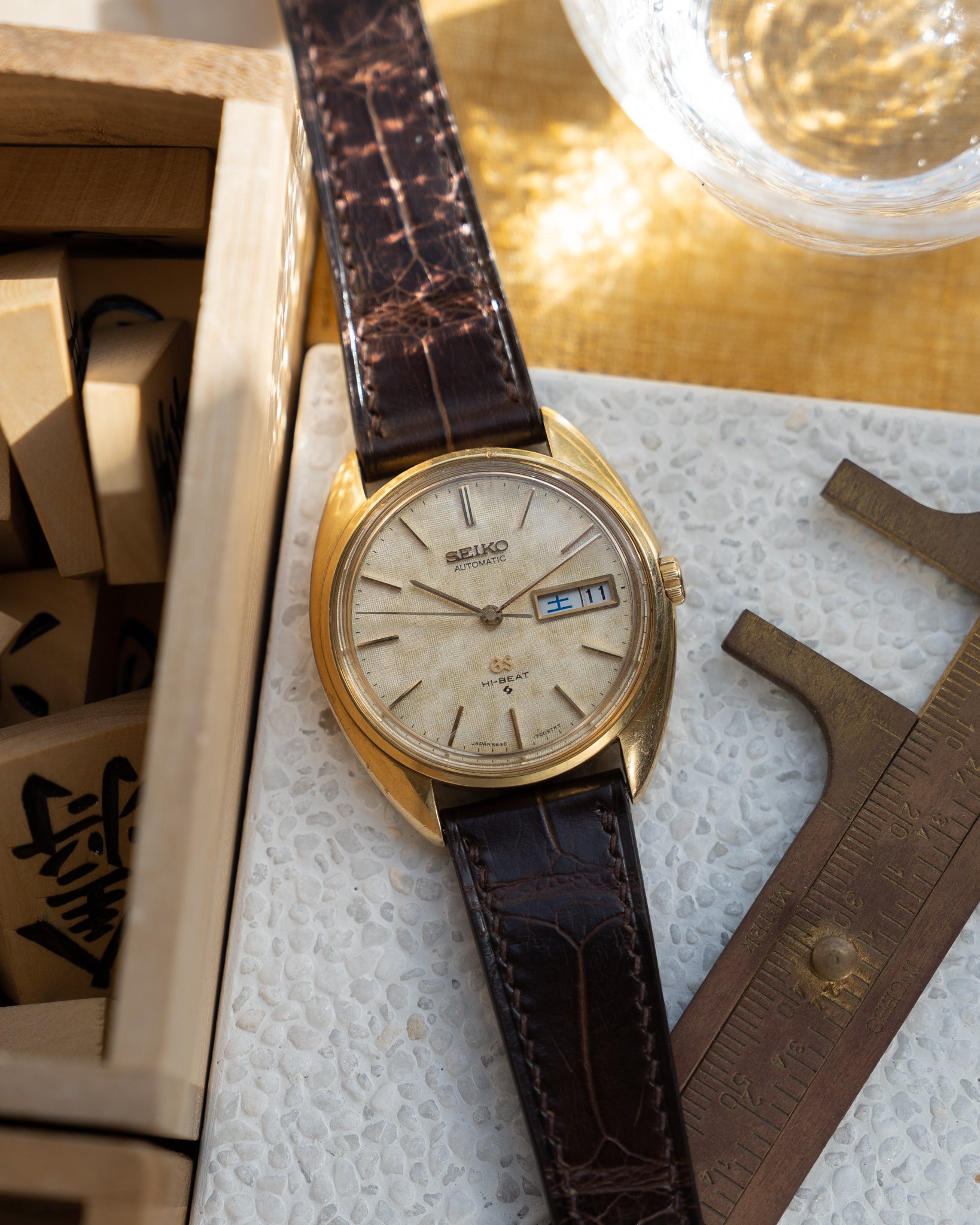 Grand Seiko 5646 7005 linen dial in 18k solid gold August 1970