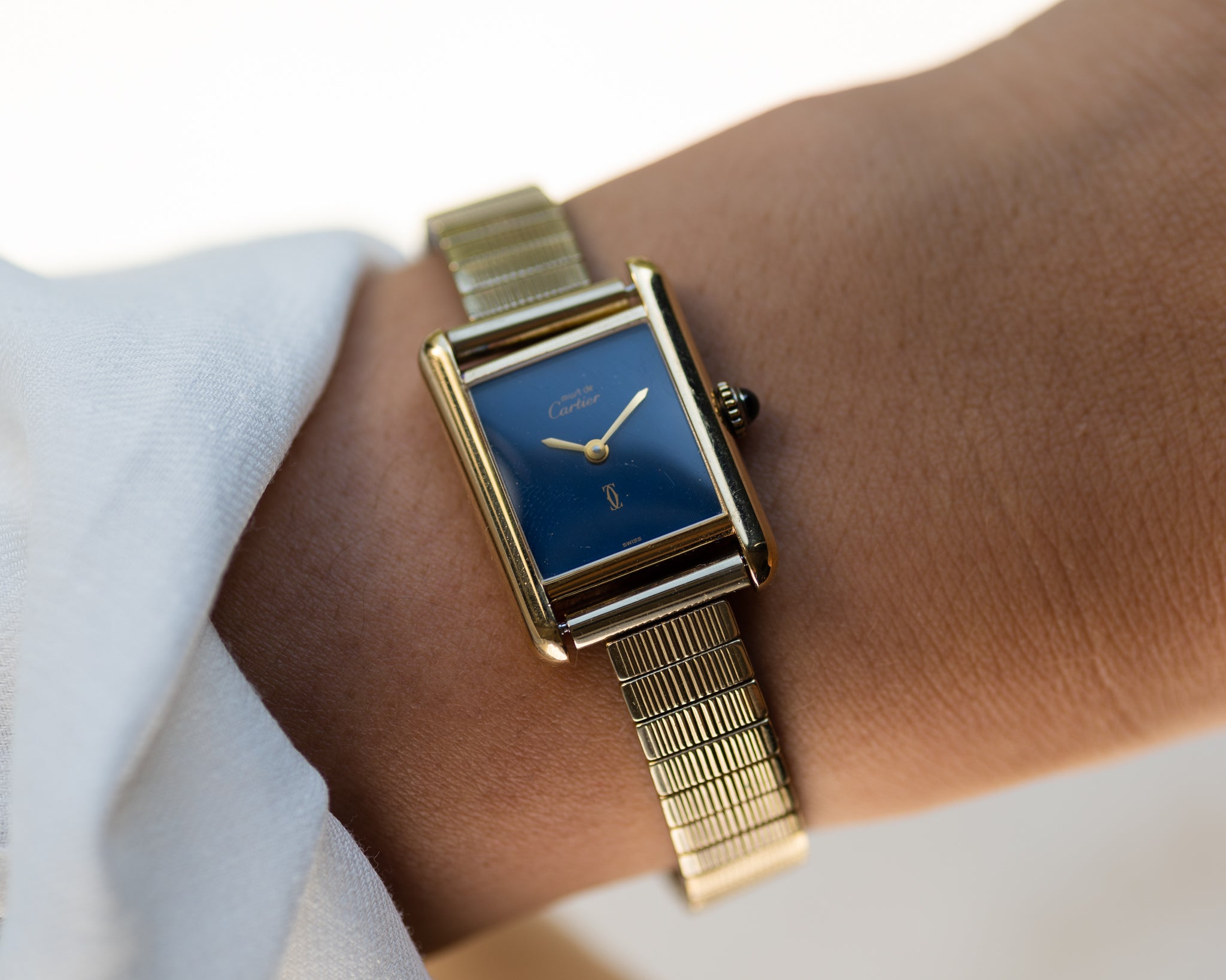 Must de Cartier Tank SM- Blue Lacquer dial with manual wind movement, full set
