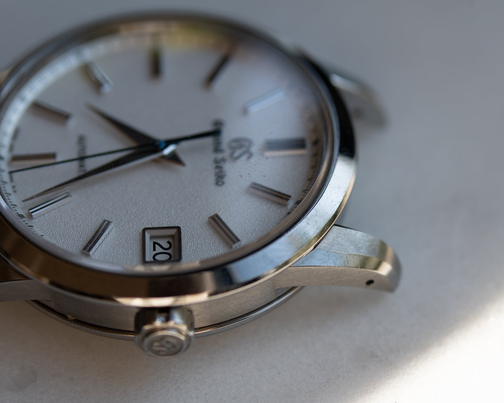 Grand Seiko SBGR305 sand texture dial Limited to 965 pieces