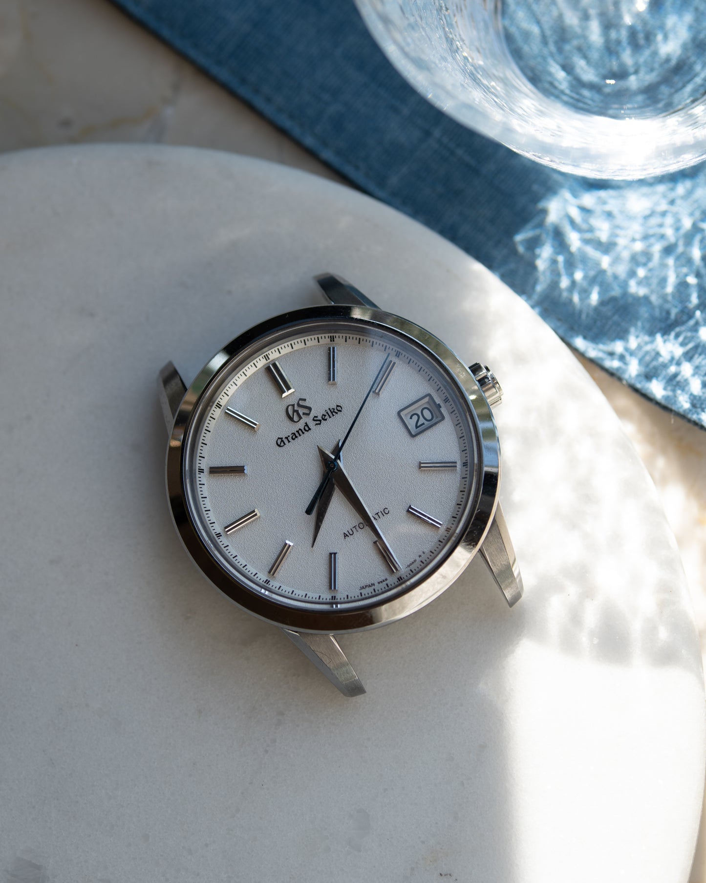 Grand Seiko SBGR305 sand texture dial Limited to 965 pieces