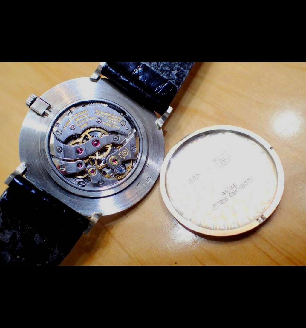 オーデマ ピゲ ホワイト ゴールド 超薄型ドレスウォッチ、キャリバー 2001、1970 年代