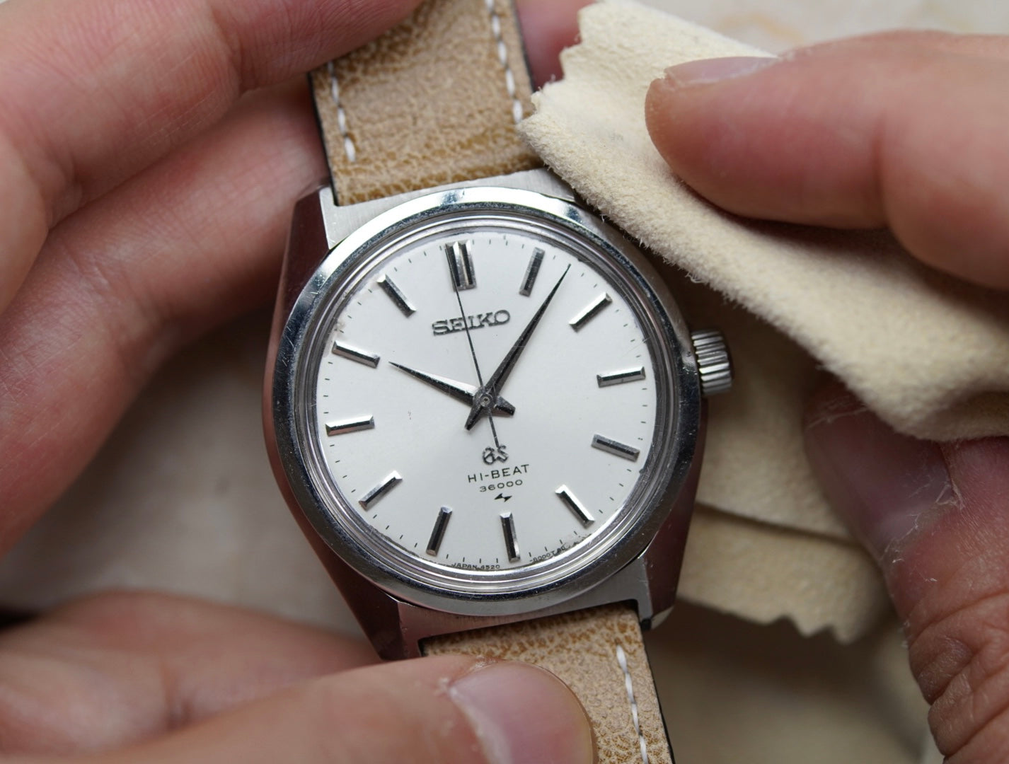 Grand Seiko 4520-8000 hibeat stainless steel November 1968